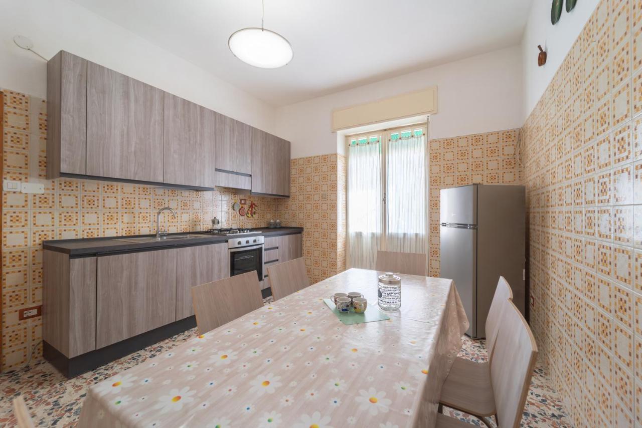 Happy Apartment *